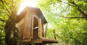 Como construir uma casa na árvore para seus filhos