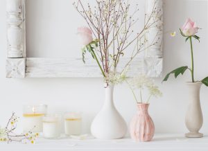 4 vasos de diferentes estilos para o hall de entrada