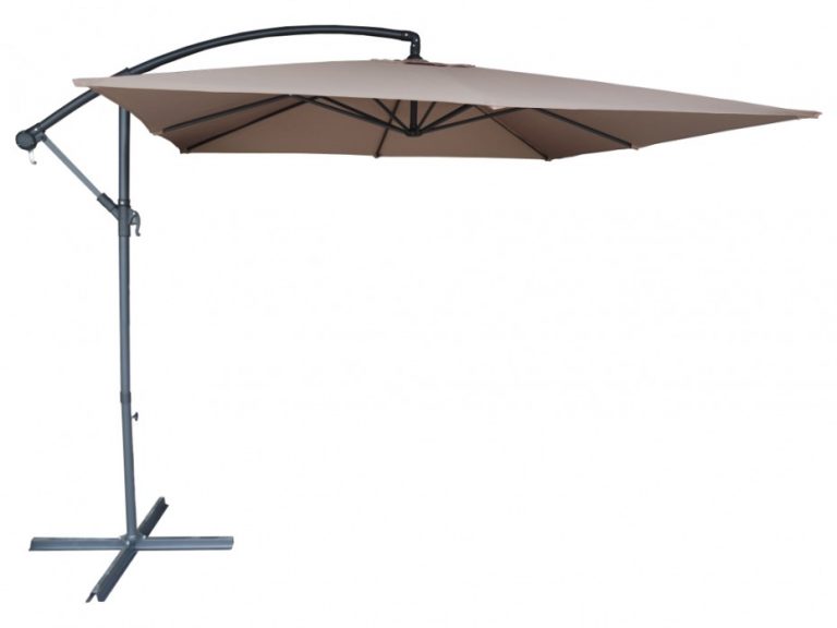 Ombrelones grandes feitos de materiais resistentes