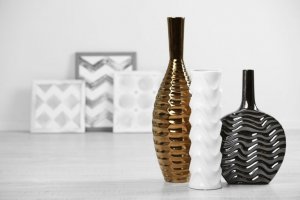 Vasos de chão para decorar áreas de passagem