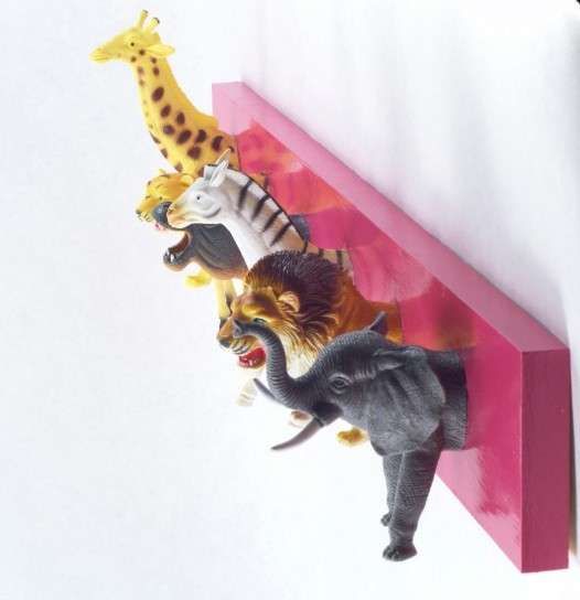 Uma ideia original: animais de plástico