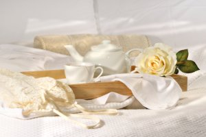 Transforme seu quarto em um espaço romântico