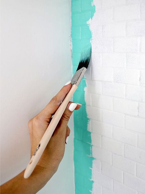 Por que pintar os azulejos do banheiro?