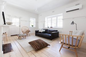 Evite sobrecarregar a decoração