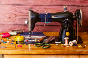 Máquinas de costura antigas para decorar