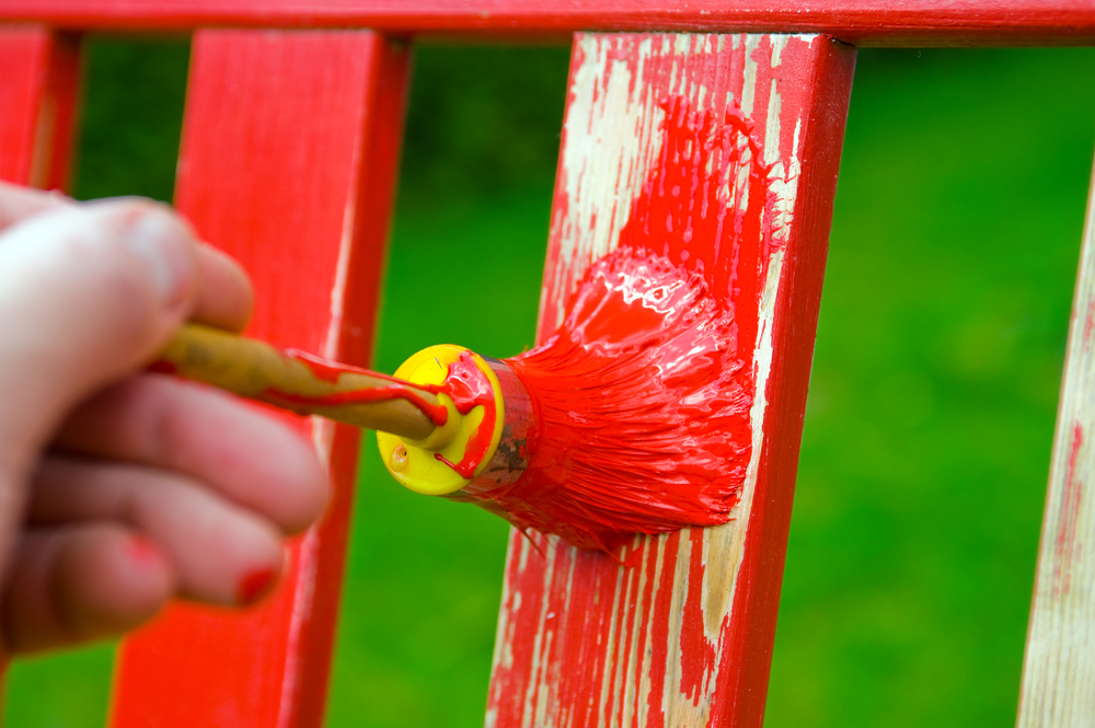 restaurar móveis de madeira pintar