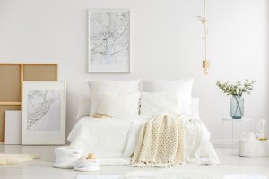 Camas minimalistas: ângulos e cores