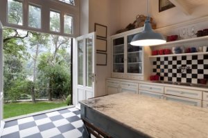 4 dicas para ter uma cozinha aberta para o exterior