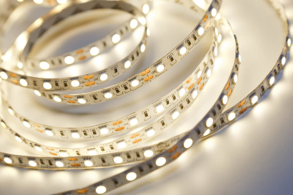 incluir luzes nas estantes