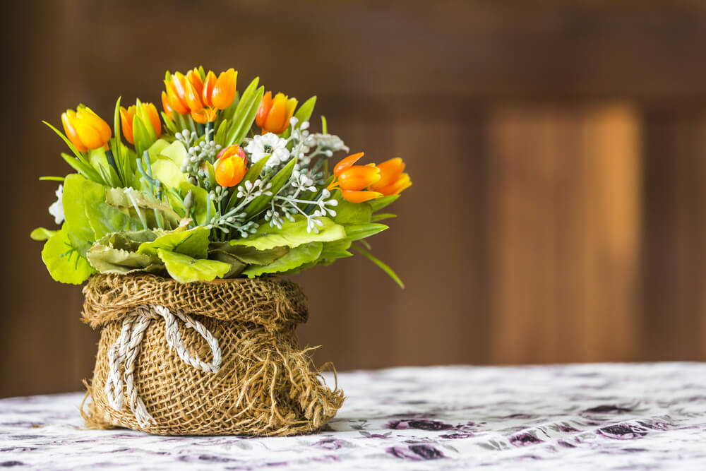 conservar flores artificiais