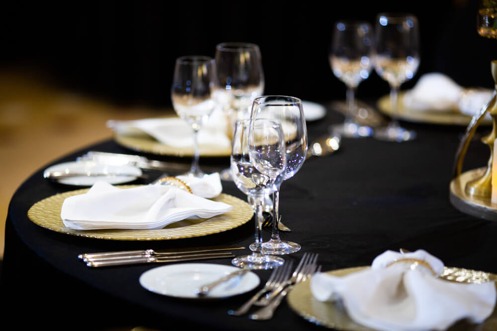 Toalha de mesa preta