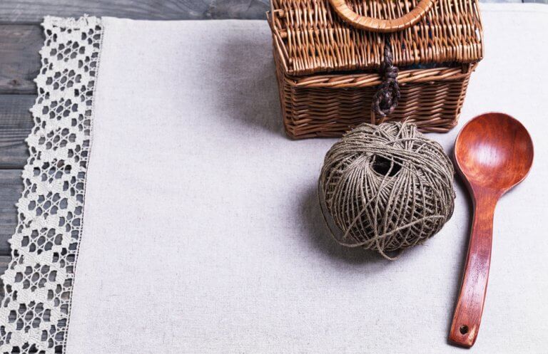 Na roupa de cama e mesa