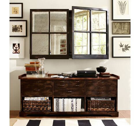 janelas espelhadas como se fossem uma porta