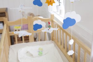 3 passos para fazer um móbile para bebês