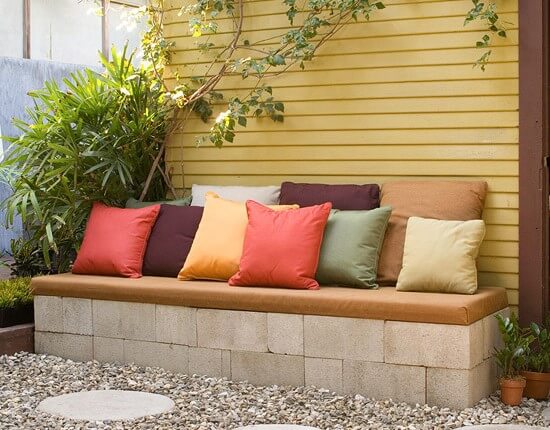 decorar um pátio de concreto