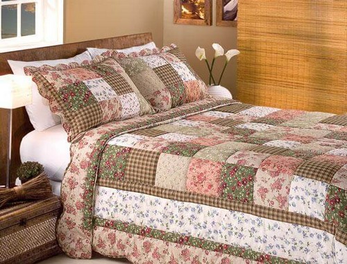 Antigamente, os cobertores e as mantas eram feitos costurando pedaços de tecido que sobravam de roupas que não eram mais utilizadas