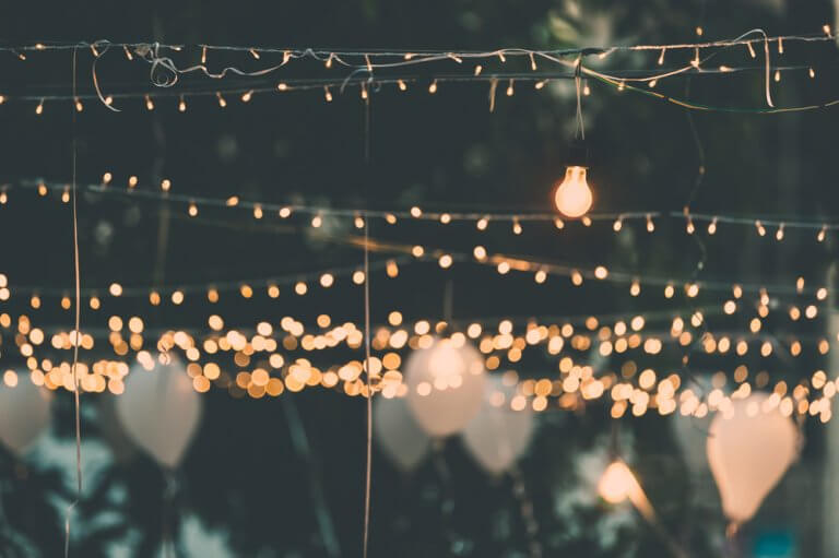 Iluminação, uma das coisas que não podem faltar no seu terraço