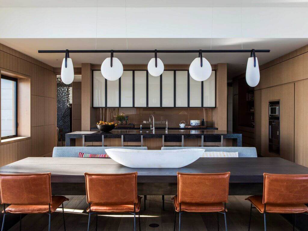 A alquimia de materiais de Nicole Hollis