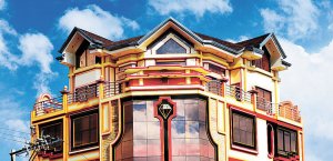 O cholet, a arquitetura neo-andina da opulência