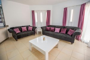 Colocar cortinas leves em casa: você já pensou nisso?