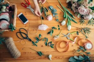 Composições florais para mesas informais