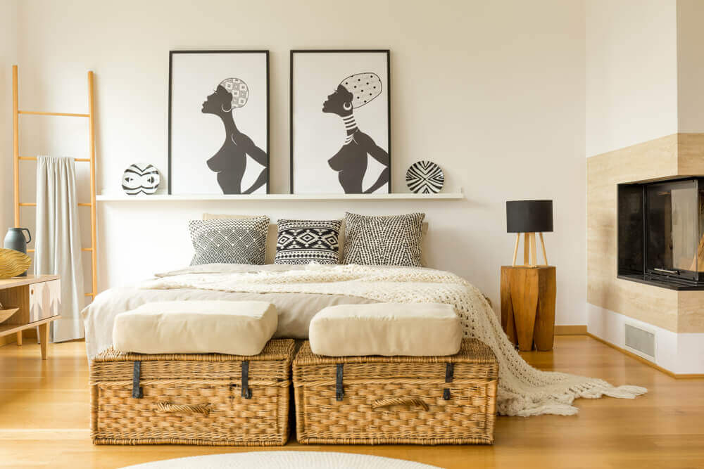 10 ideias práticas para decorar o pé da cama