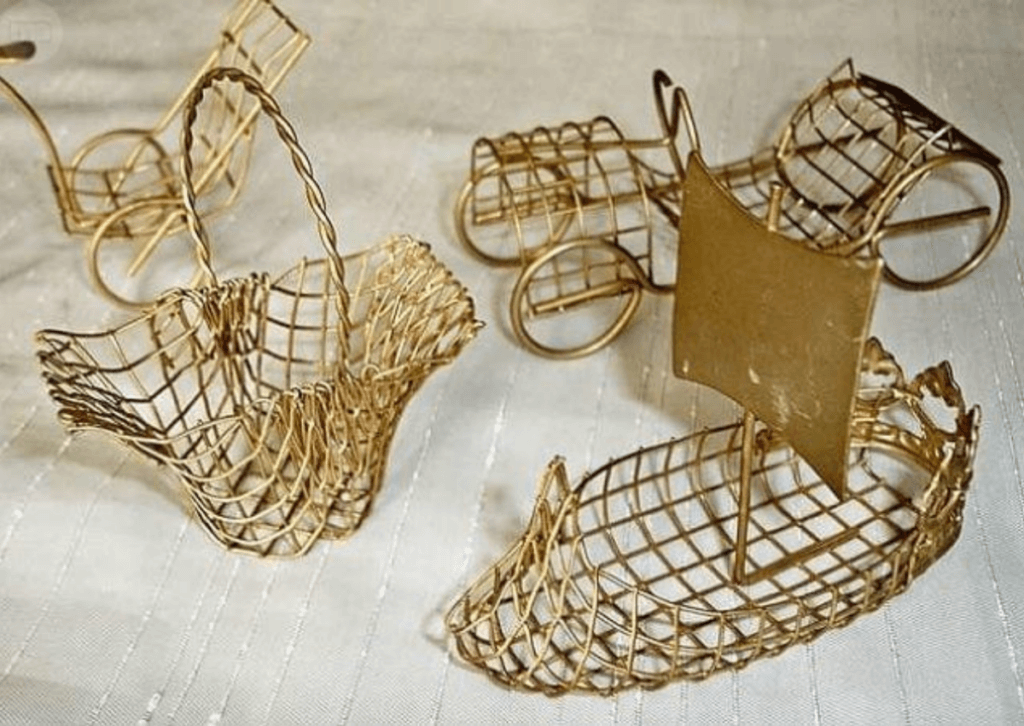O uso do arame dourado na decoração do lar