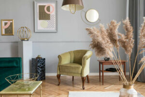 A relação entre verde e cinza nos interiores